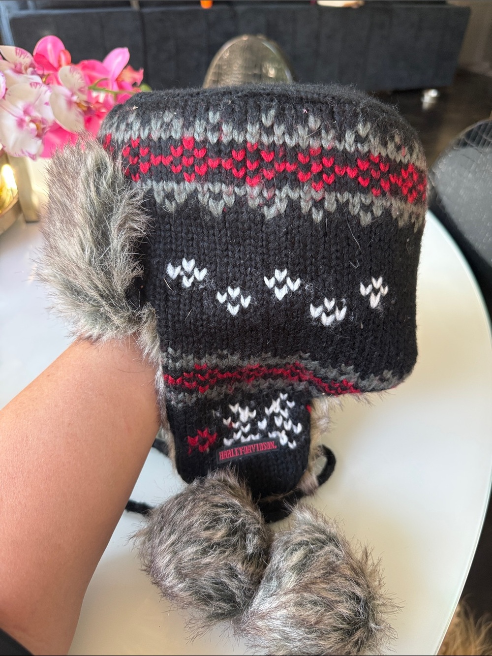 Harley Davidson Faux Fur Trapper Aviator Hat Knit Pom Pom Black Red